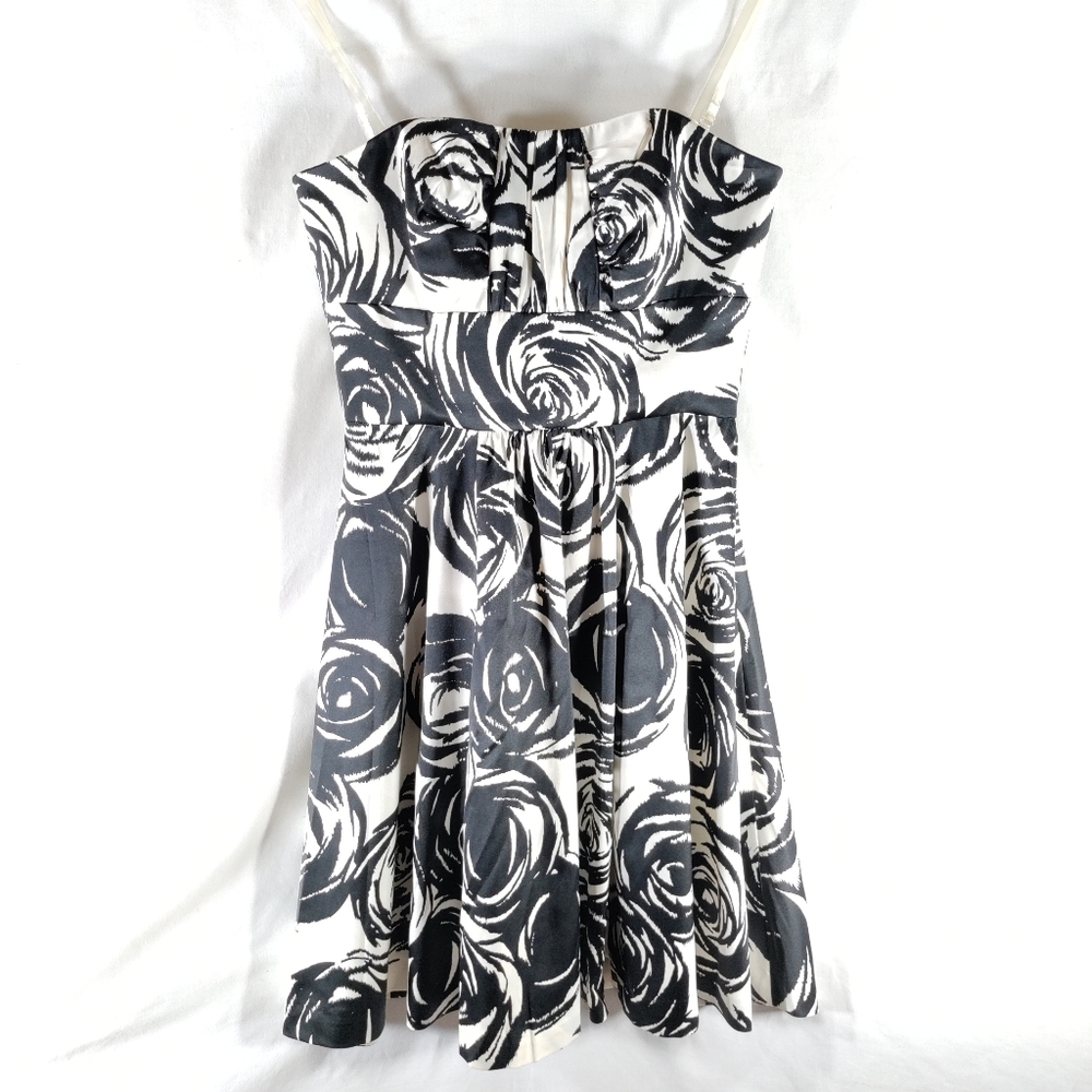 White House Black Market Formal Knee Length Dress 4 Strapless Black White Floral